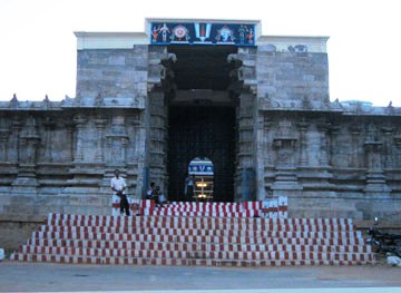 Tirukurungudi Gopuram
